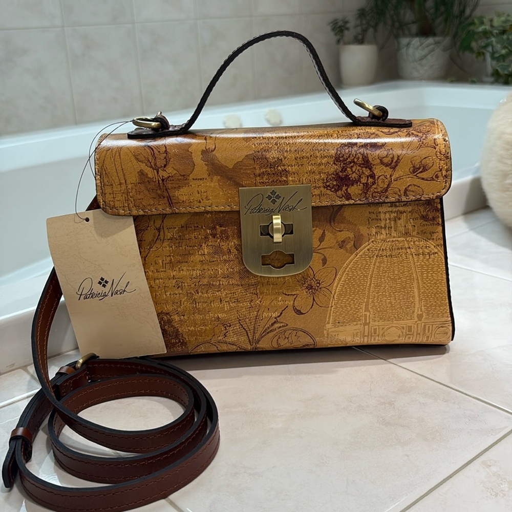 Patricia Nash Carisbrooke Italian Stetchbook Tan Satchel with Crossbody Bag. NWT
